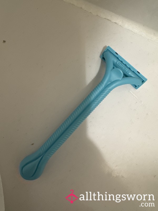 Used Razor