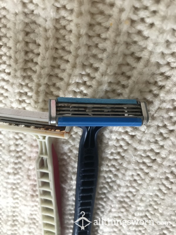 Used Razor