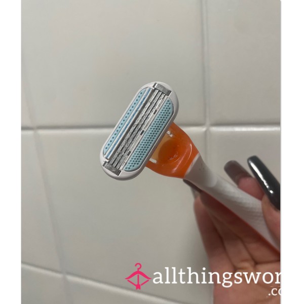 Used Razor