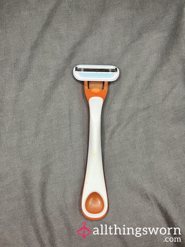 Used Razor