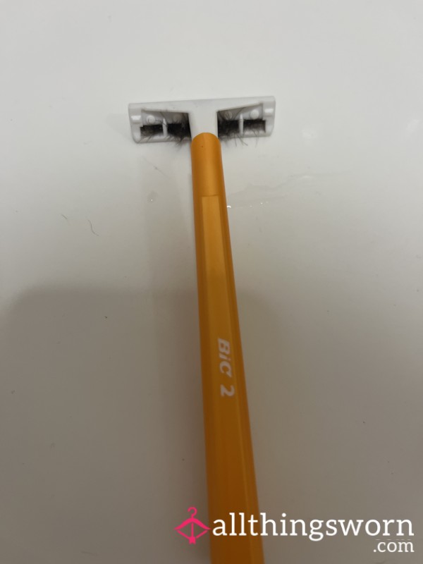 Used Razor