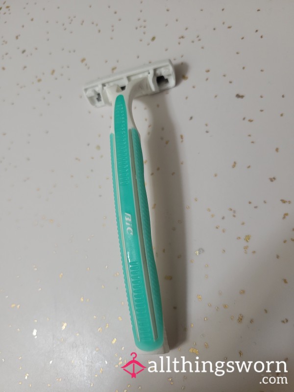 Used Razor