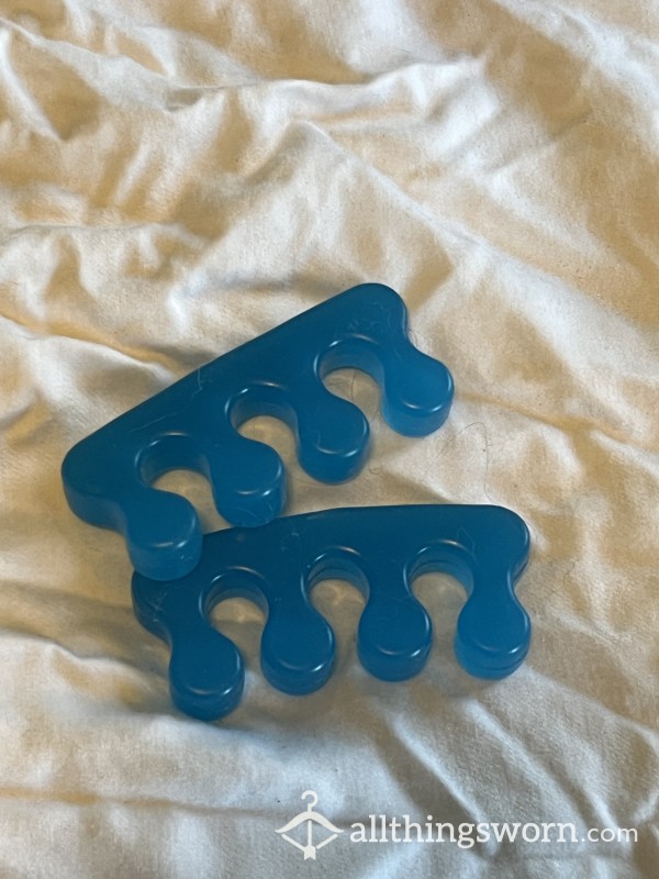 Used Small Foot Silicone Toe Separators