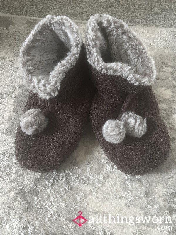 USED Slippers