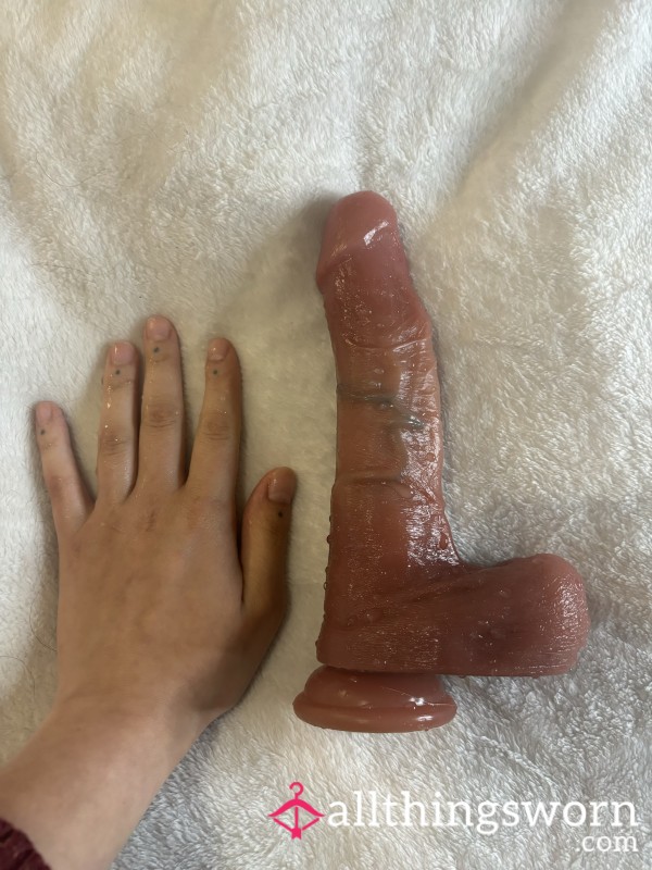 Used Thrusting 8.7” Realistic Veiny Textured Vibrating Di**o S** Toy