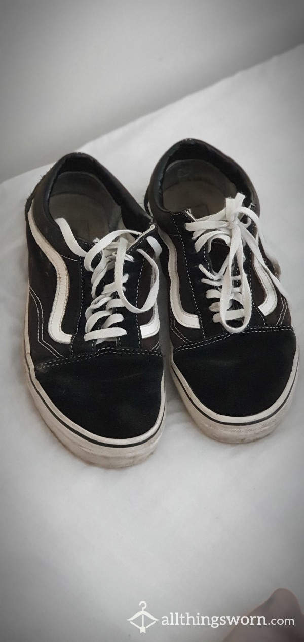 USED VANS - Size 6.5 UK They Have Been Worn Over A P****d Of 3 Years, Old With Obvious Signs Of Wear And Tear