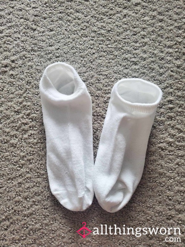 Used White Ankle Socks