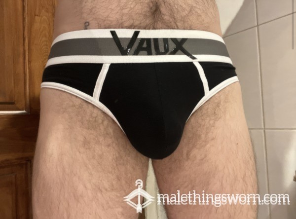 Vaux Briefs - Size M