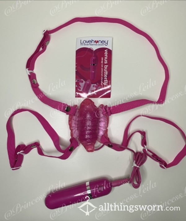 Venus Bu*terfly Strap-On Clitor*l Sissy Vibrator 🎀