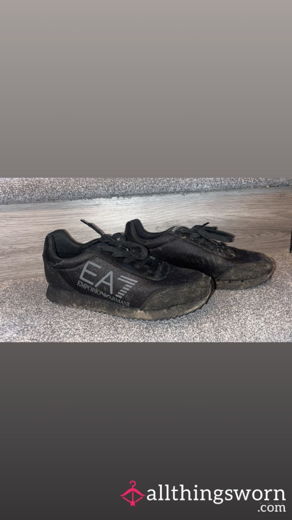 VERY OLD EA7 TRAINERS