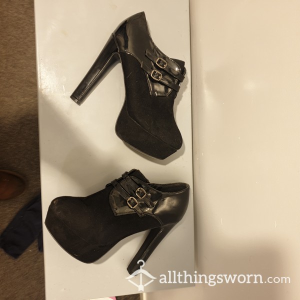 Very Well Used Size 6 S**y Black Heels