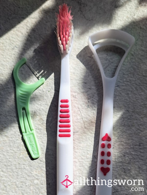 Very Well Used Toothbrush 🪥 Tongue Scraper 👅,  Floss Pick Bundle