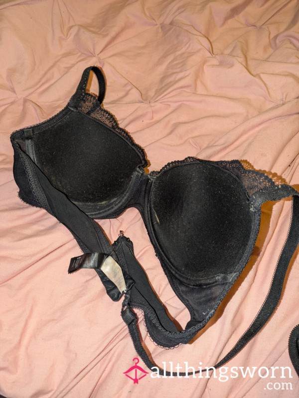 VERY Well Worn Black Bra 34DD