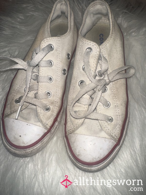 Very Well Worn Converse