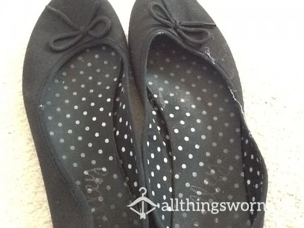 Very Well Worn Flat Ballet Work Wear Pumps