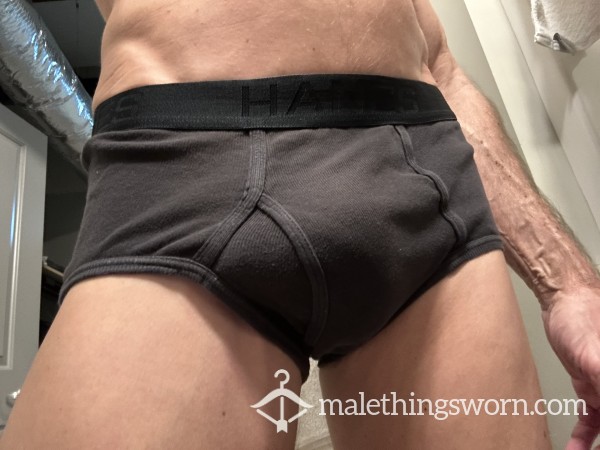 Very Well Worn Hanes Briefs In Medium