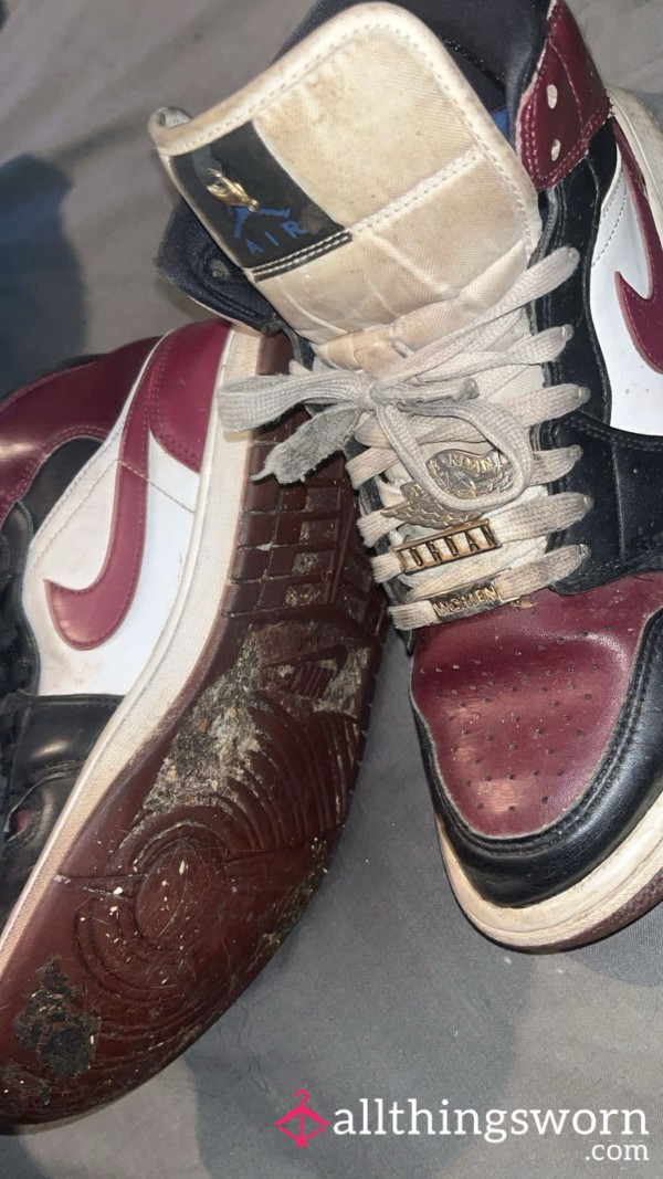 Very Well Worn Jordan 1’s👟