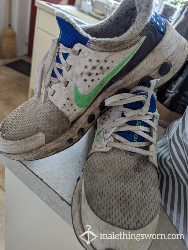 Very Well Worn Nike Cruzrone Trainers With Box