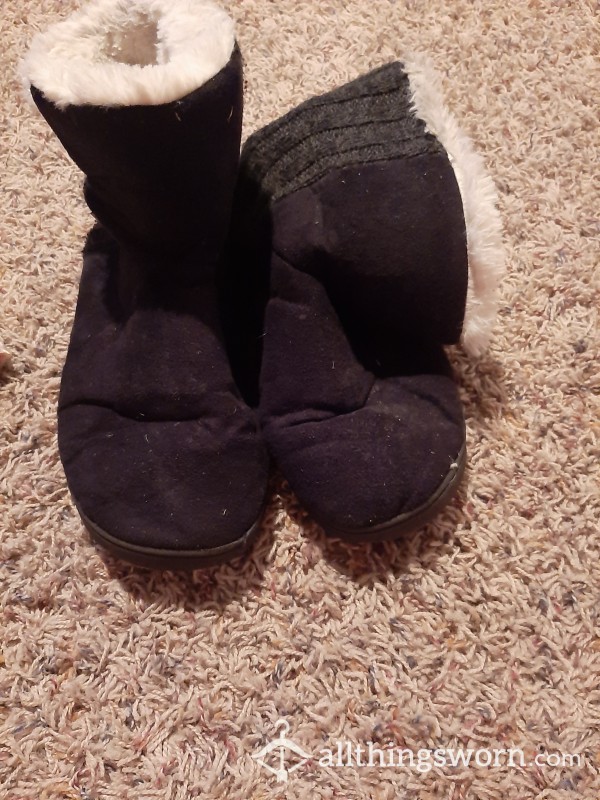 Very Well Worn Slipper Boots