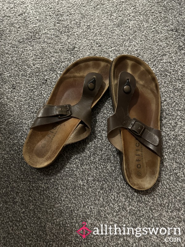 Very Well Worn Thong Sandals