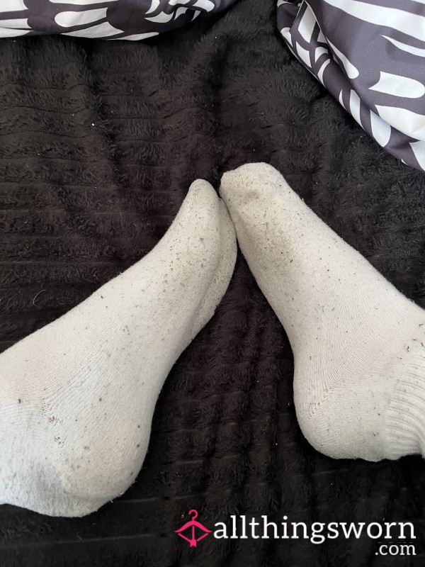 Very Well Worn White Crew Gym Socks