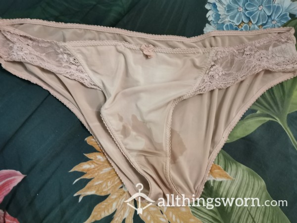 Very Wet C*m In And Squirtted On. Cream Size 18 Panties / Knickers. Been Worn For 24 Hour's. Taking Off In The Morning Fresh To Post. Free Request. 💯💦💦💦£15