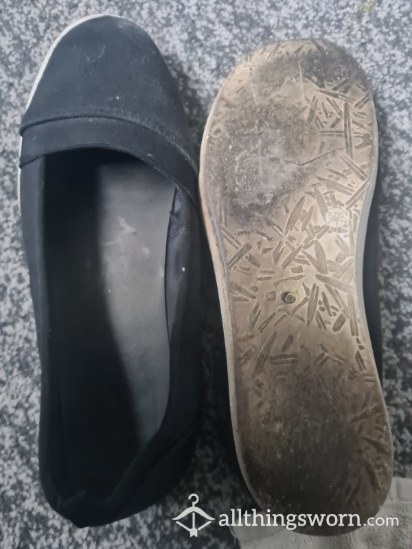 Very Worn Flats (stinking)