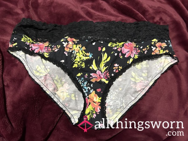 ~VIBRANT COLORFUL FLor*l PRINT BLACK LACE TRIM CHEEKY PANTY~