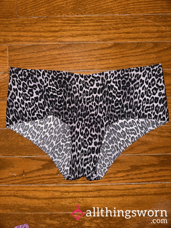 Victoria Secret Seamless Leppard Print Panties 🖤