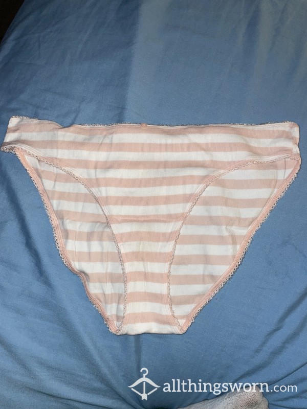 Victoria’s Secret Pink & White Panties!