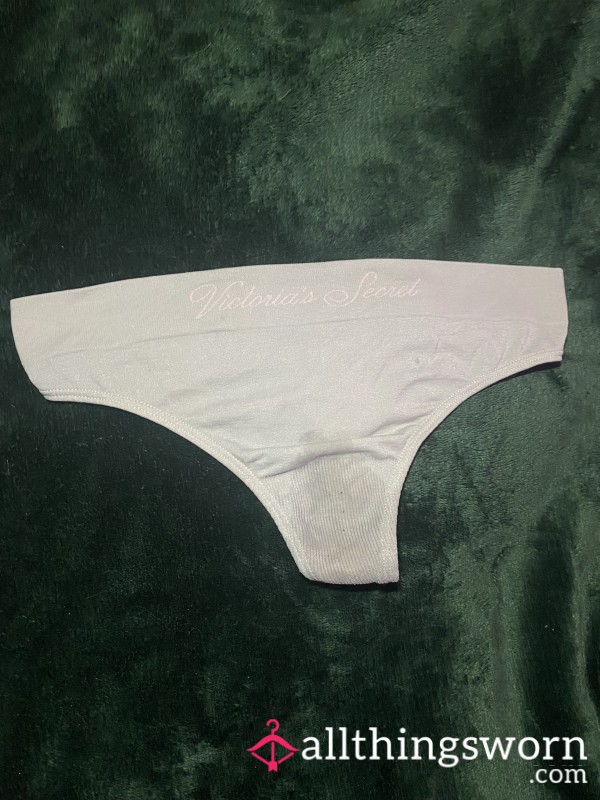 Victoria’s Secret Xs White Seamless Thong 💦