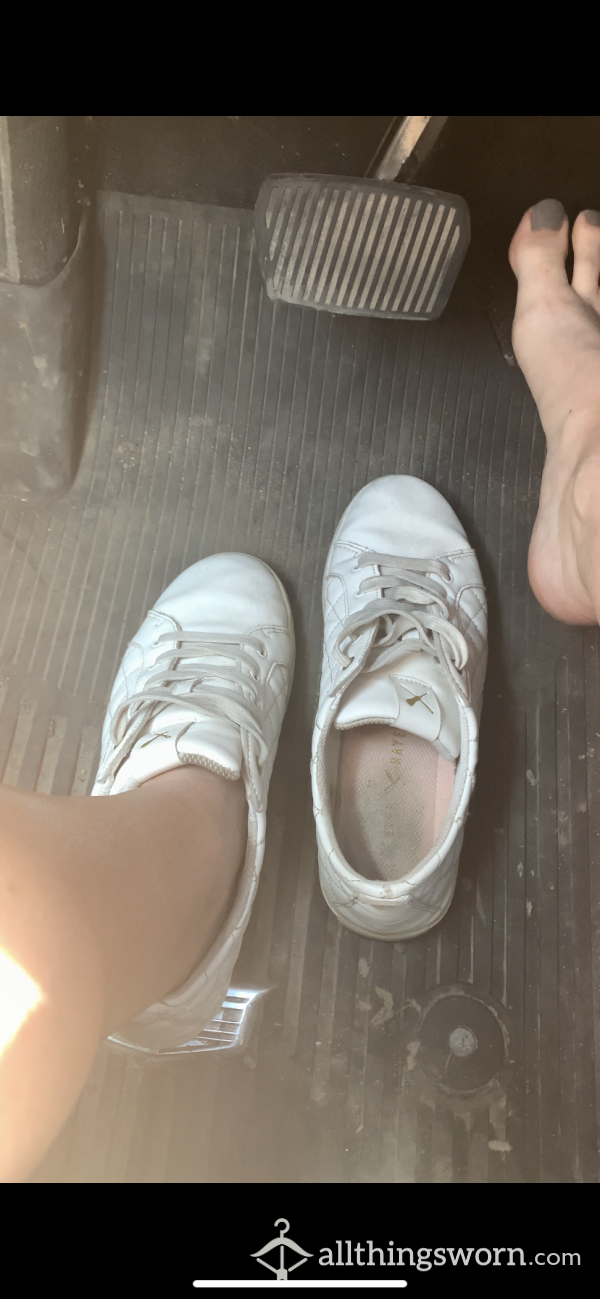 VIDEO: Driving Barefoot POV Looking Down At Pedals