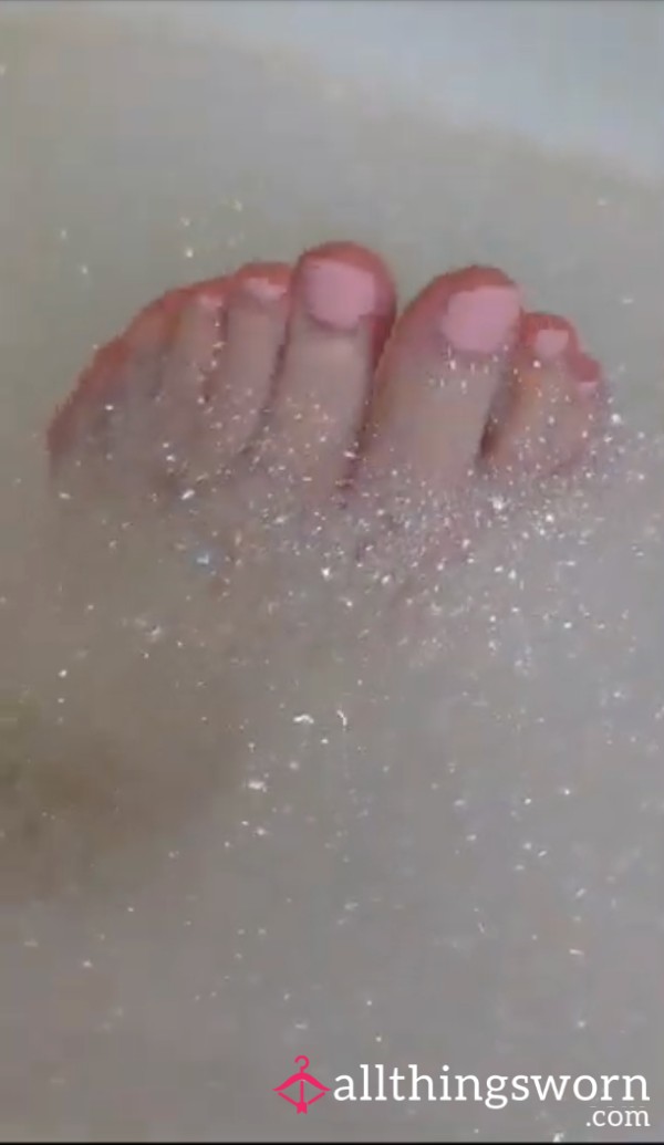 VIDEO: Pampering My Feet To A Bath