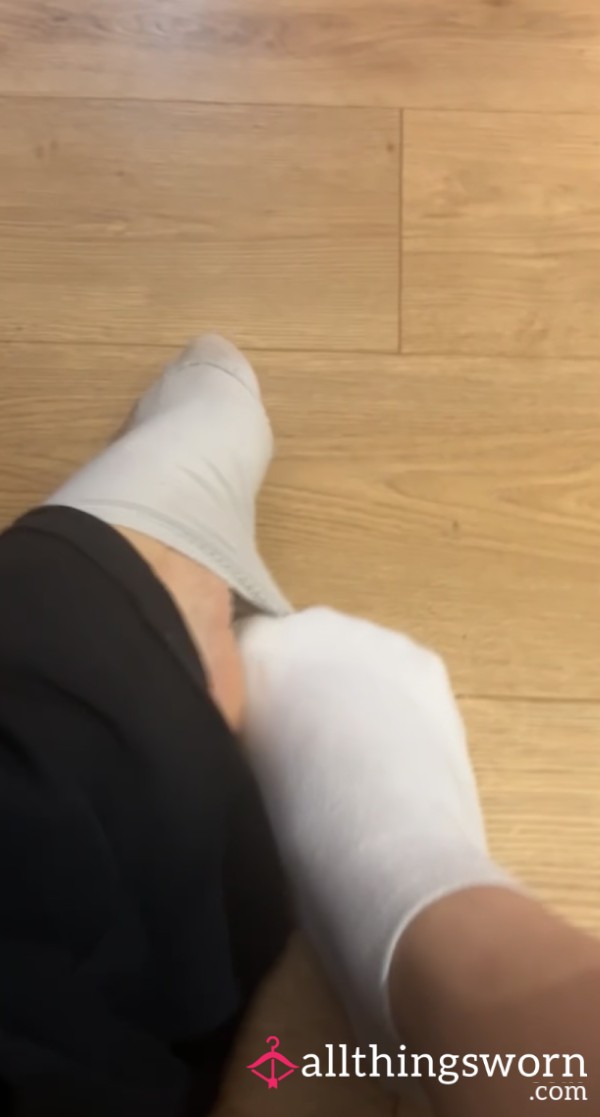 Video Taking My Socks Off With My Feet 👣