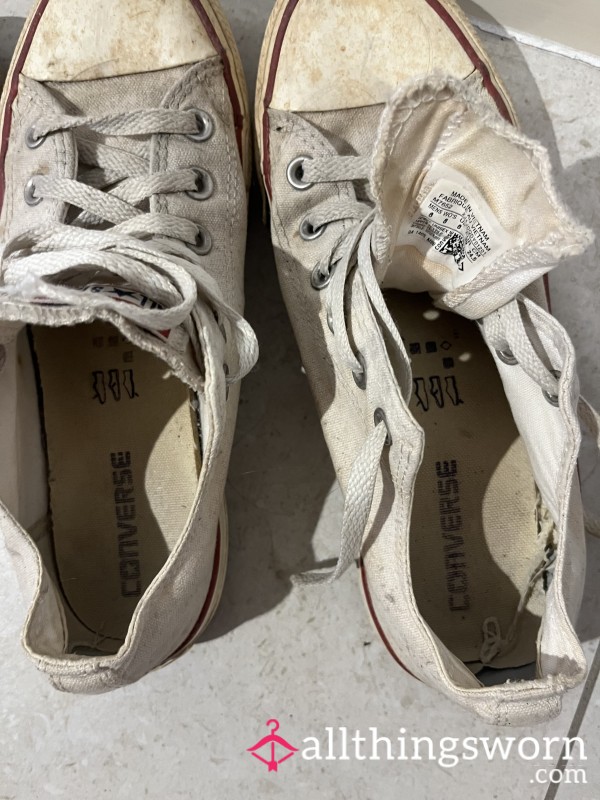 Video&audio Of My Dirty Smelly Converse