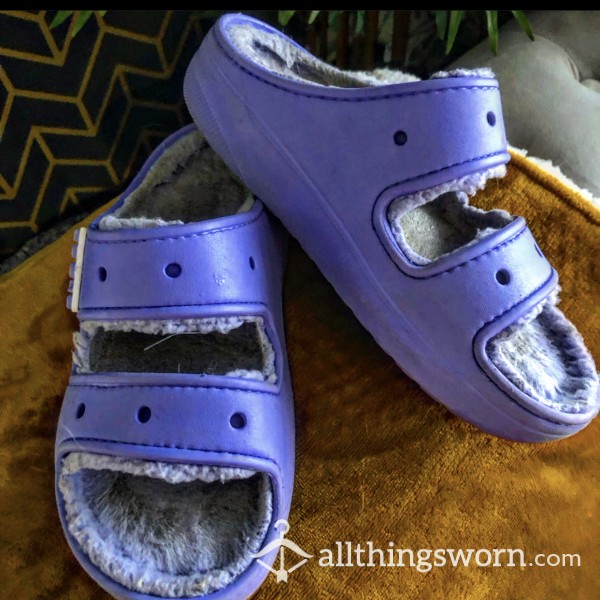 VINEGAR FLUFFY CROC SANDALS