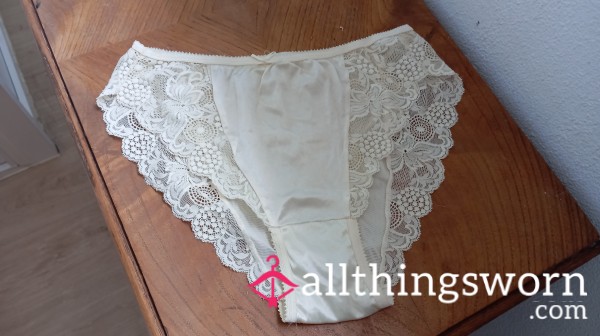 Vintage Panties (4 Pairs Available)