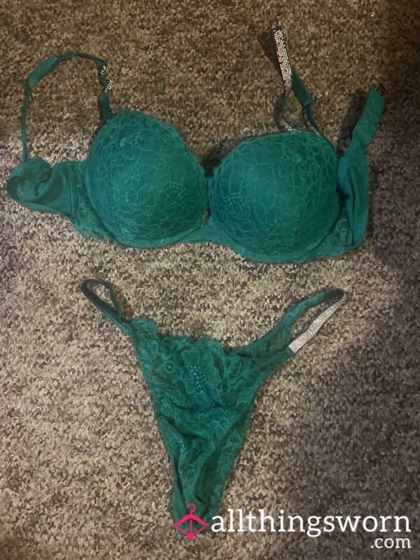 Vs Bra And Panty Set