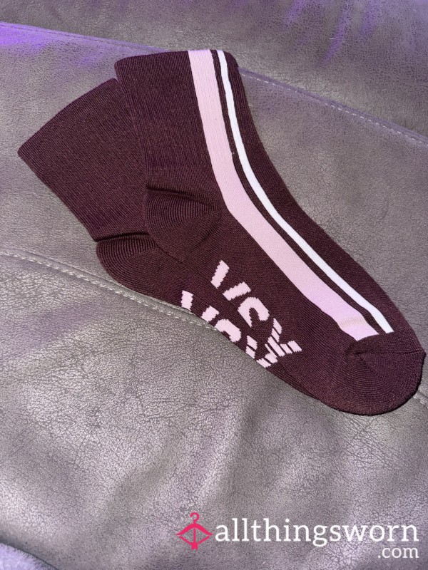 VS Brown Crew Socks