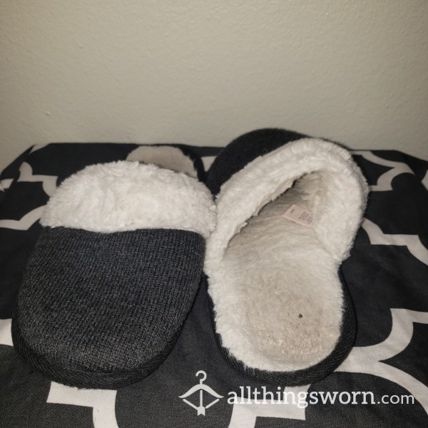 VS Fuzzy Slippers