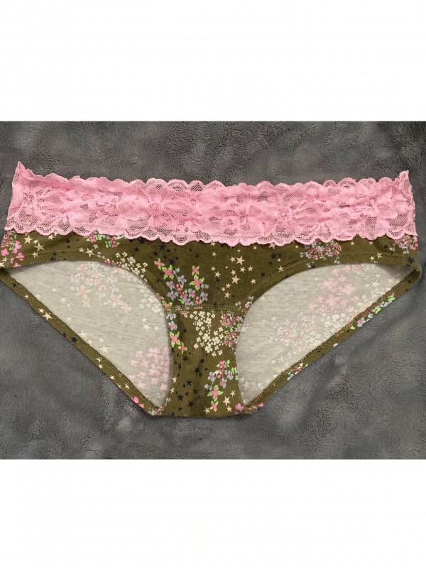 VS S**y Flor*l Lace Bikini Panties