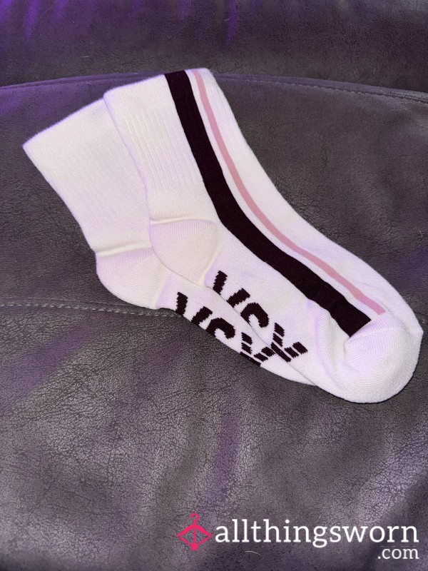 VS White Crew Socks