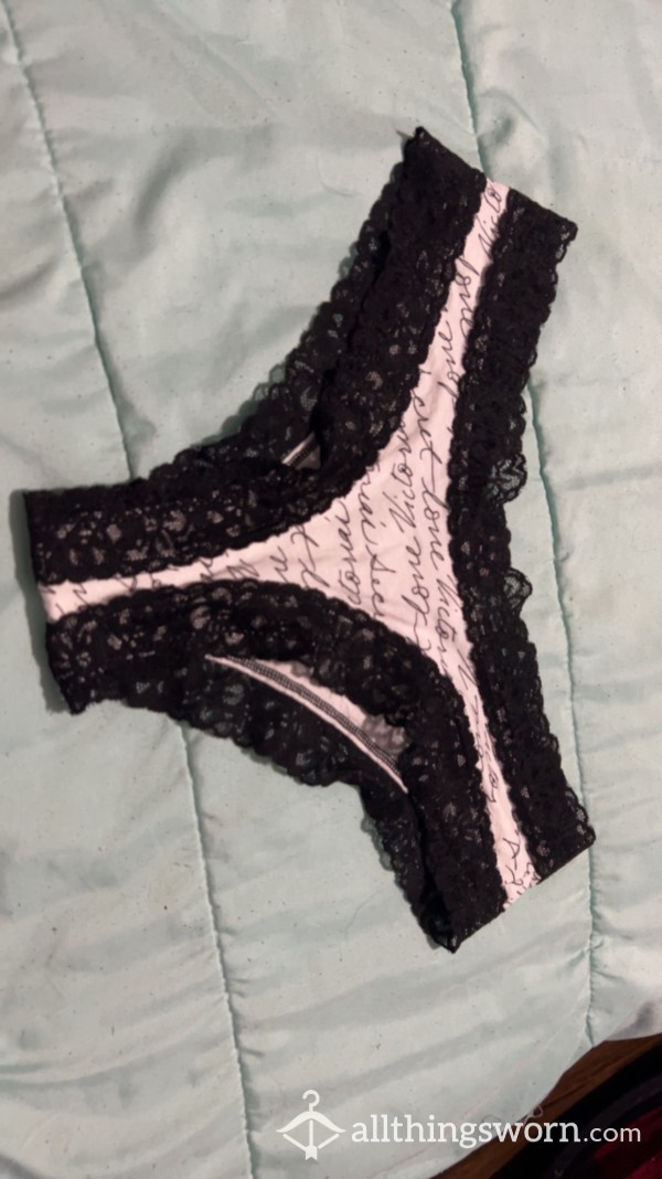 Vs Writing White With Black Lace Size Medium