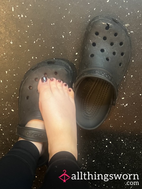 Waitress Crocs