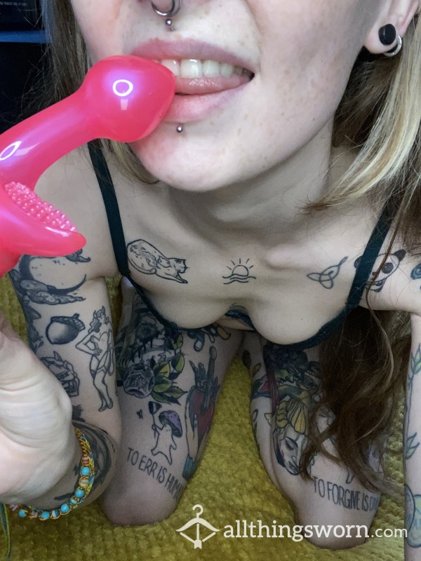 Watch Me C*m Using My G-spot Tickler For The VERY FIRST TIME 💦💦