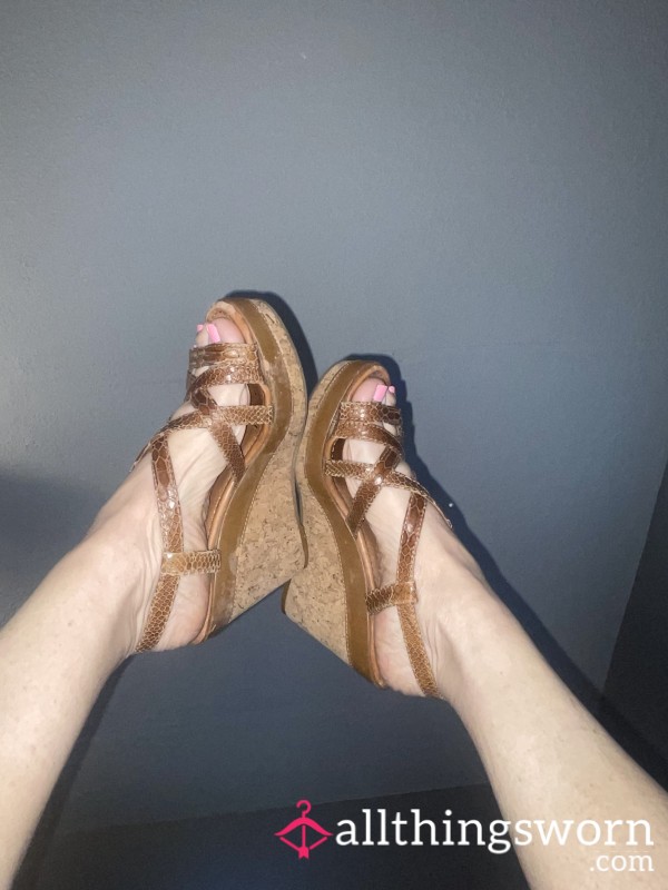 Wedge Heels Stinky Sweaty Smelly