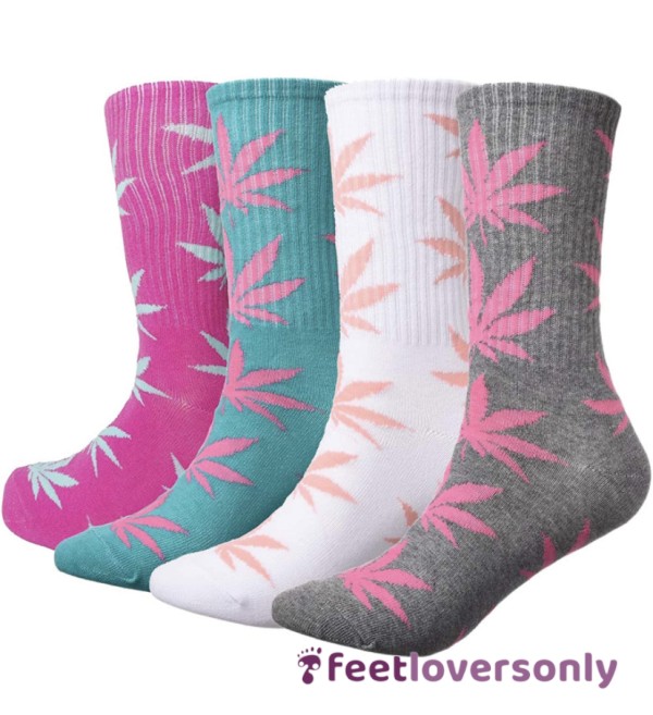 Weed Leaf Socks