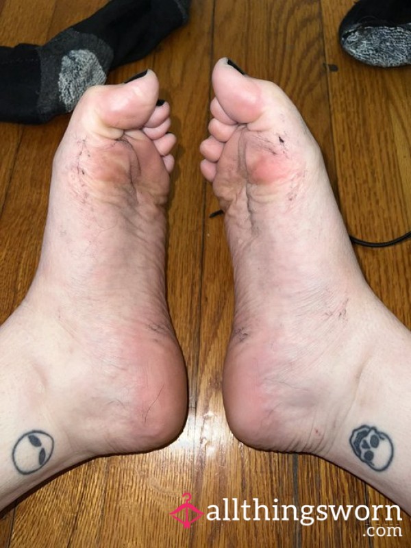 Week Of Sweaty/stinky Feet Pics And Videos