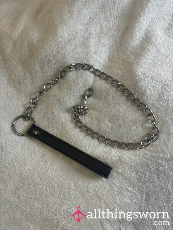 Well Loved Black Leather S**y Chain Leash