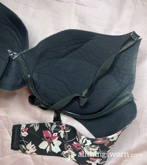 Well Loved & Stained Black Flor*l Bra